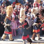 ブルガリア　クケリ祭の様子です。