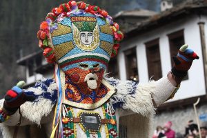 派手な仮面です。